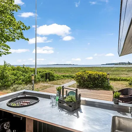 Xaverius - 30m From The Sea By Interhome