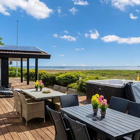 Xaverius - 30m From The Sea By Interhome